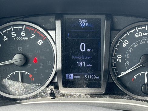 Used 2021 Toyota Tacoma TRD Off-Road w/ TRD Premium Off Road Package AWD/4WD image 20
