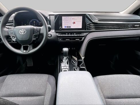 Used 2025 Toyota Camry LE w/ Convenience Package FWD image 15