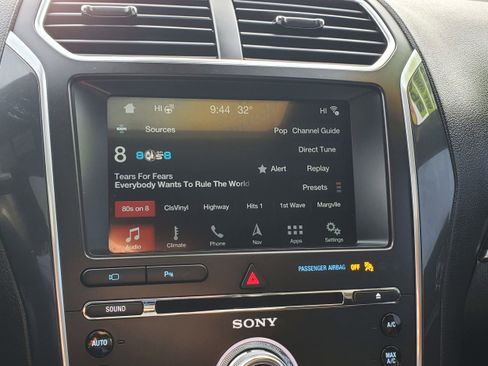 Used 2018 Ford Explorer Sport w/ Equipment Group 401A image 17