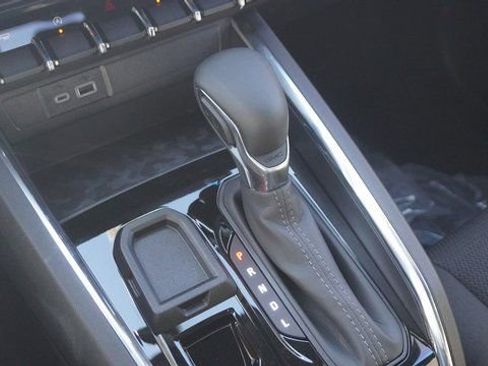 New 2025 GMC Canyon Elevation w/ Convenience Package image 25