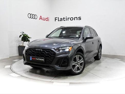 Certified 2025 Audi Q5 2.0T Premium w/ Convenience Plus Package image 7