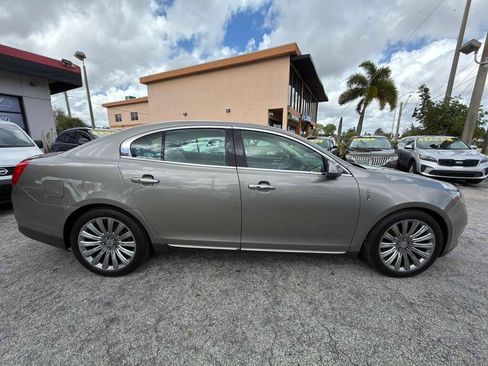 Used 2015 Lincoln MKS image 7