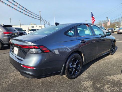 Used 2025 Honda Accord SE image 7