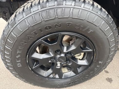 Used 2020 Jeep Wrangler Unlimited Sport image 33