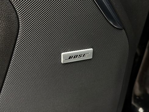 Used 2025 GMC Yukon XL Denali w/ Sun & Power Step Package image 29