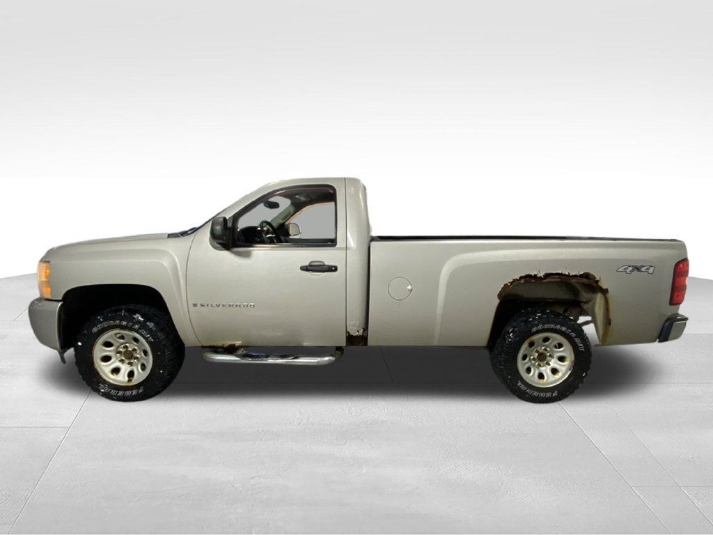 Used 2008 Chevrolet Silverado 1500 W/T w/ LS Package AWD/4WD image 6