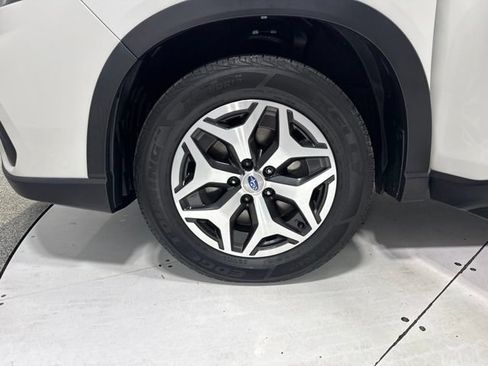 Used 2019 Subaru Forester Premium w/ All-Weather Package AWD/4WD image 8