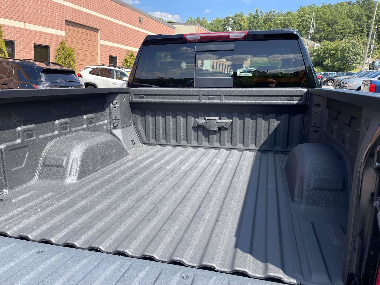 Used 2026 Chevrolet Silverado 1500 LT Trail Boss w/ LT Trail Boss Premium Package AWD/4WD image 30