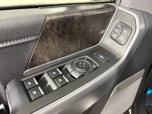 Used 2024 Ford F250 Lariat w/ Lariat Ultimate Package image 13