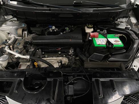Used 2015 Nissan Rogue SV FWD image 11
