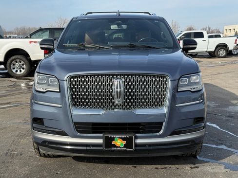 Used 2023 Lincoln Navigator L Reserve w/ Equipment Group 201A image 3