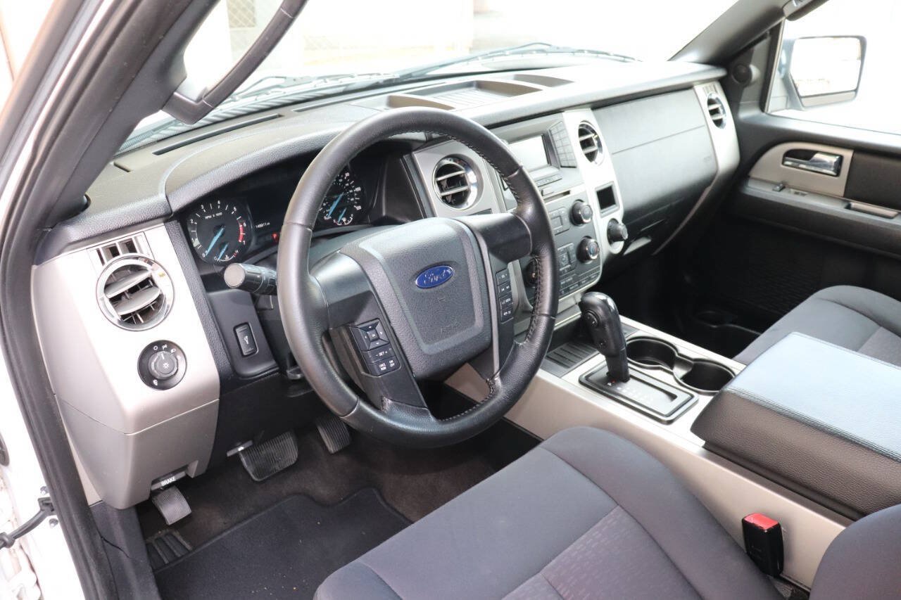 Used 2015 Ford Expedition XLT AWD/4WD image 15