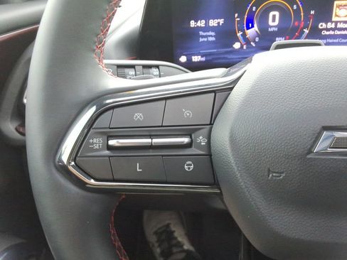 Certified 2025 Chevrolet Traverse RS FWD image 28