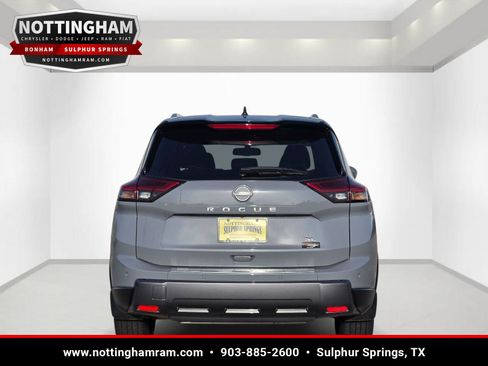Used 2024 Nissan Rogue SL FWD image 5