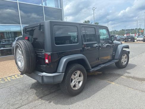 Used 2017 Jeep Wrangler Unlimited Sport w/ Quick Order Package 24S AWD/4WD image 2