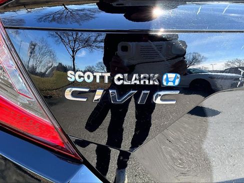 Used 2019 Honda Civic LX image 24