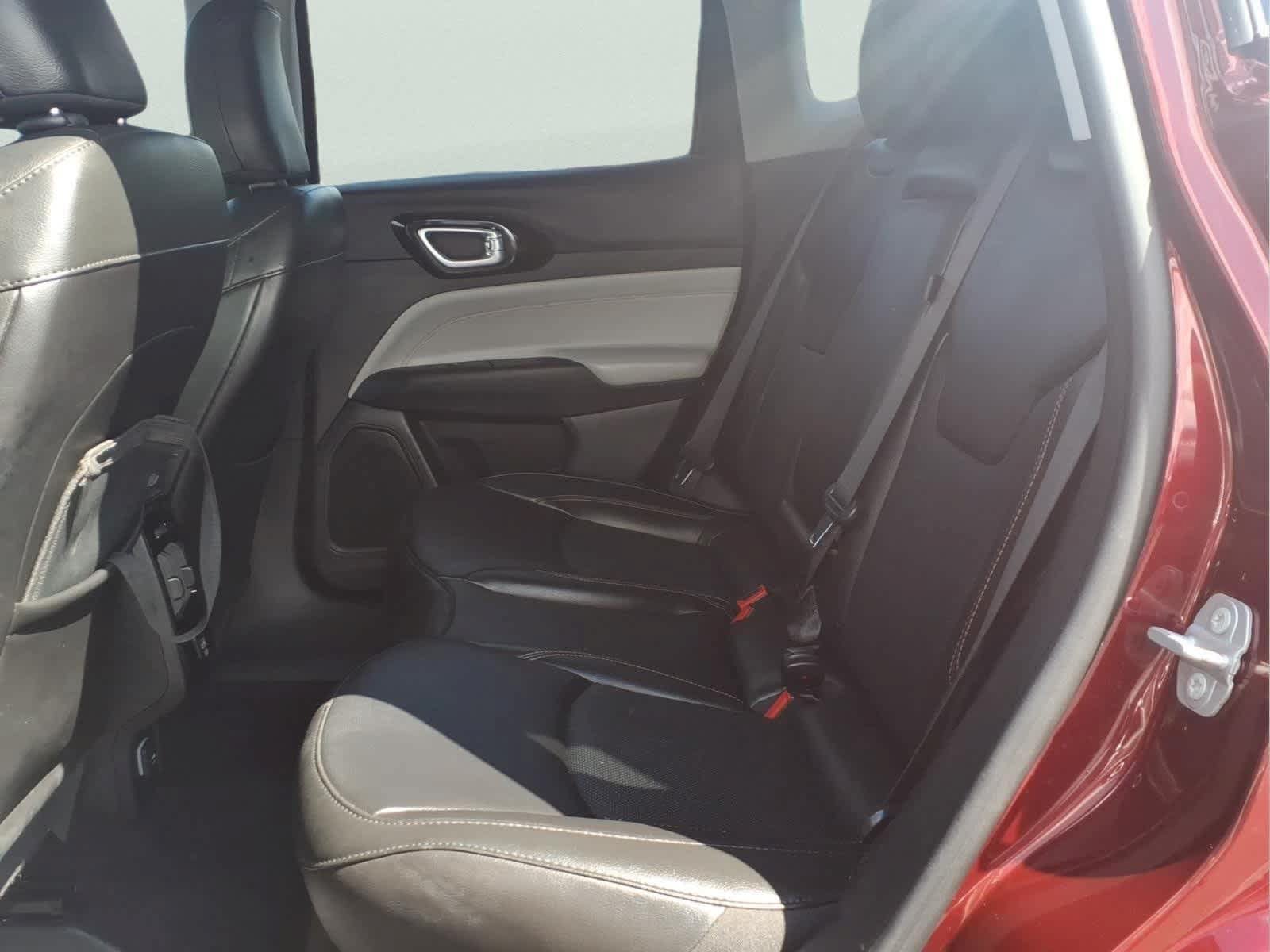 Used 2022 Jeep Compass Limited AWD/4WD image 29