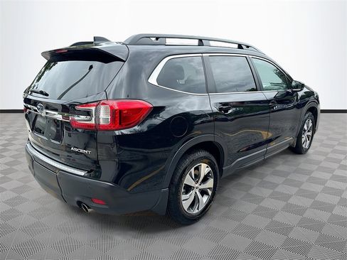 Used 2024 Subaru Ascent Premium w/ Convenience Package image 8