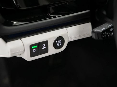 Certified 2025 Porsche Panamera Turbo image 27