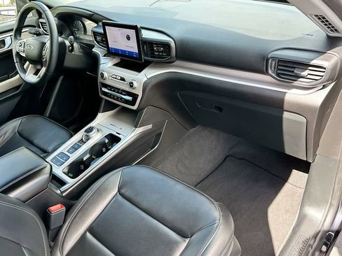 Used 2023 Ford Explorer XLT w/ Equipment Group 202A image 28