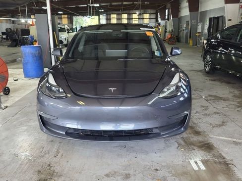 Used 2022 Tesla Model 3 Long Range AWD/4WD image 2