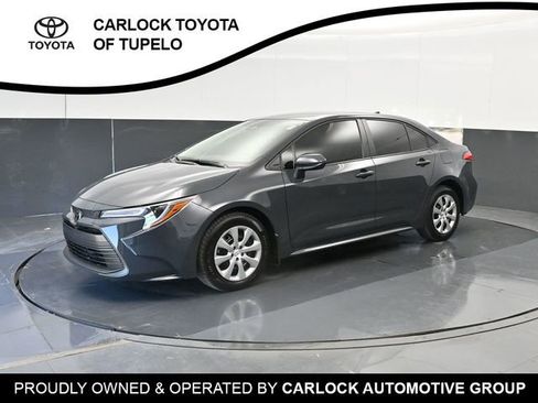 Used 2026 Toyota Corolla LE FWD image 8