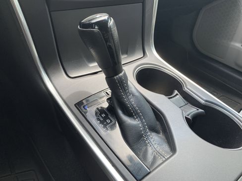 Used 2016 Toyota Camry XSE FWD image 25