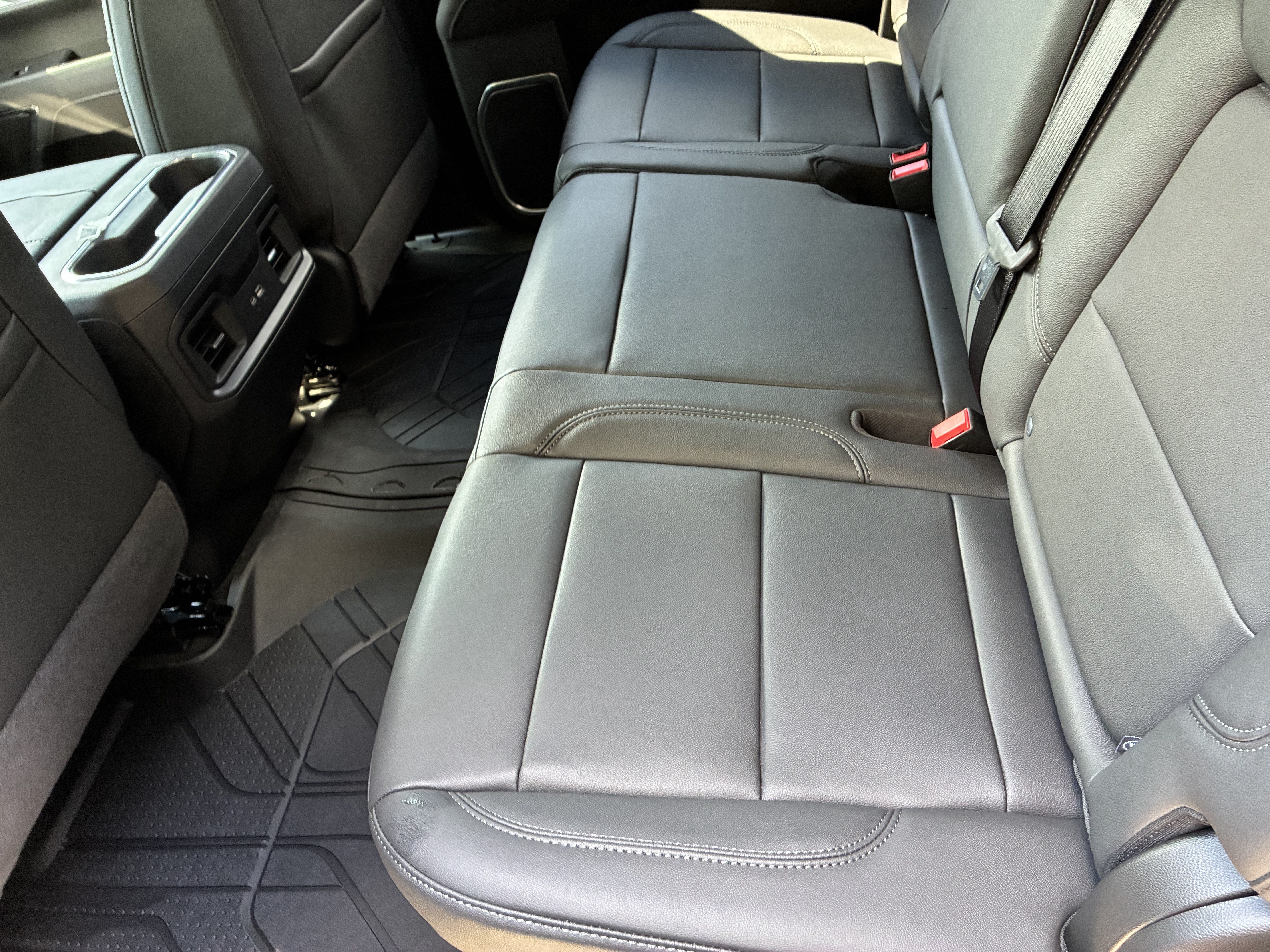 New 2026 Chevrolet Silverado 1500 RST w/ Dark Appearance Package AWD/4WD image 15