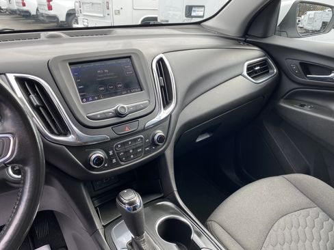 Used 2020 Chevrolet Equinox LT image 22