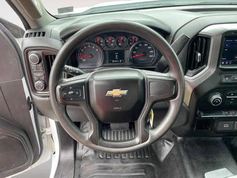 Used 2020 Chevrolet Silverado 1500 W/T w/ WT Convenience Package AWD/4WD image 12