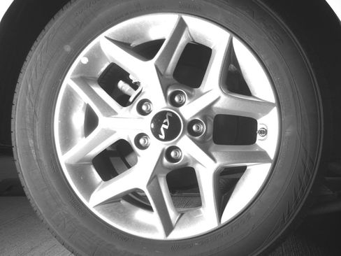 Used 2025 Kia Soul LX w/ LX Technology Package image 15