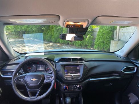Used 2022 Chevrolet TrailBlazer LS FWD image 15