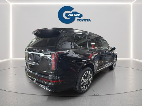 Used 2022 Cadillac XT6 Sport w/ Platinum Package AWD/4WD image 7