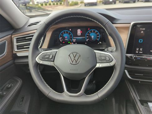 New 2026 Volkswagen Atlas SE image 22