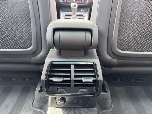 Certified 2025 Audi Q3 2.0T Premium image 25