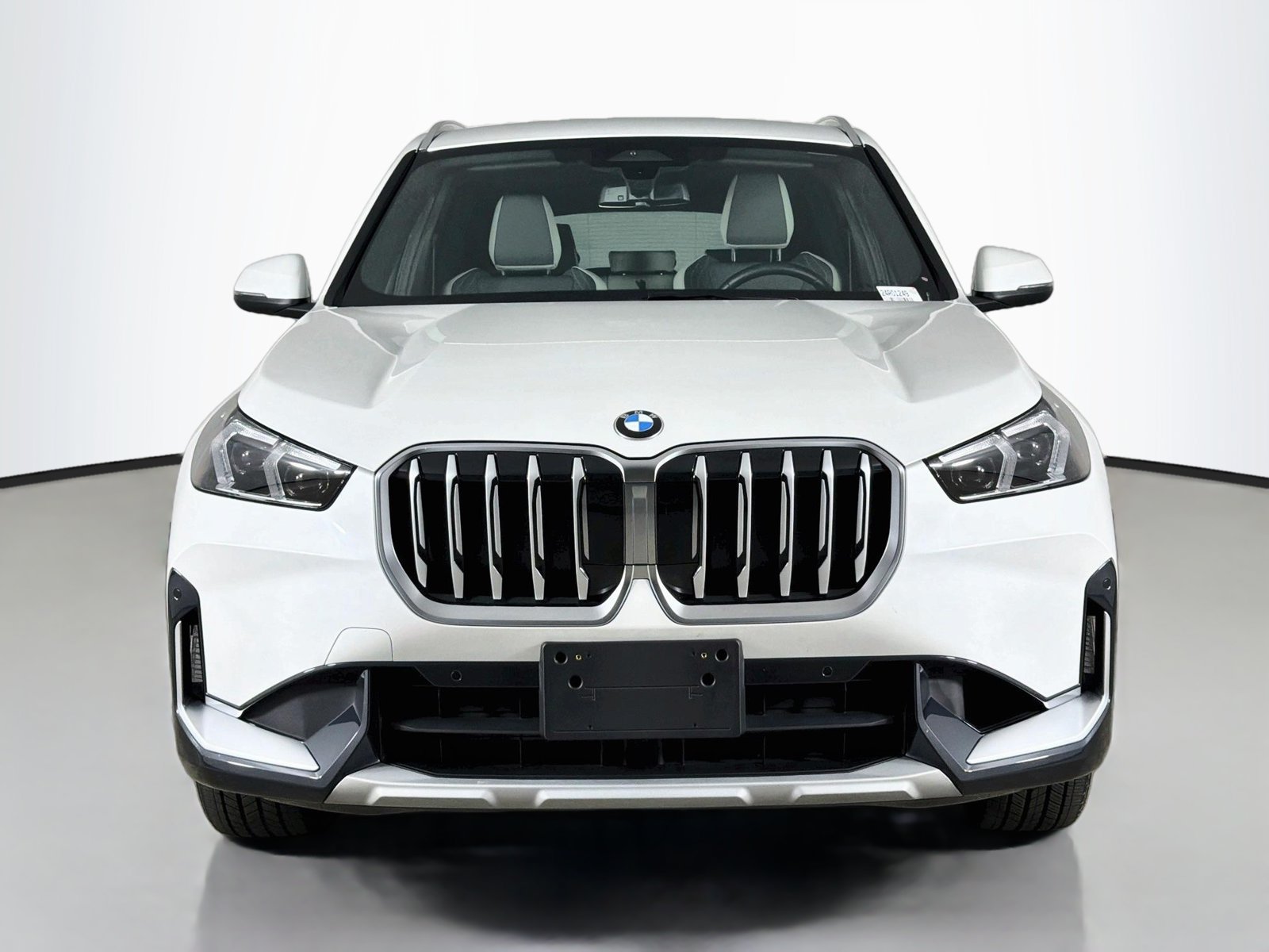 Used 2026 BMW X1 xDrive28i w/ Convenience Package AWD/4WD image 2