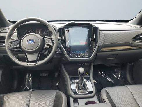 Certified 2025 Subaru Forester Touring AWD/4WD image 10