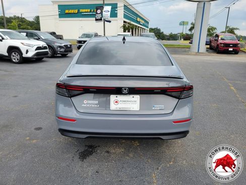 Used 2023 Honda Accord Sport image 4
