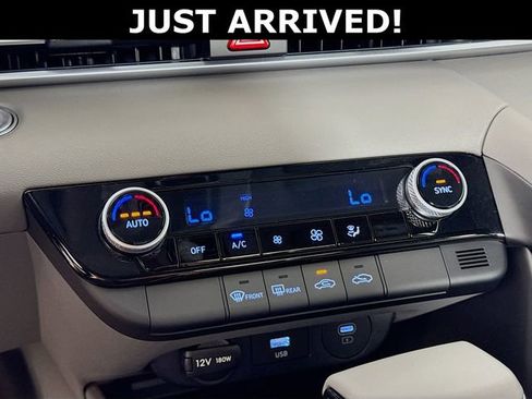 Used 2025 Hyundai Elantra Sport FWD image 23