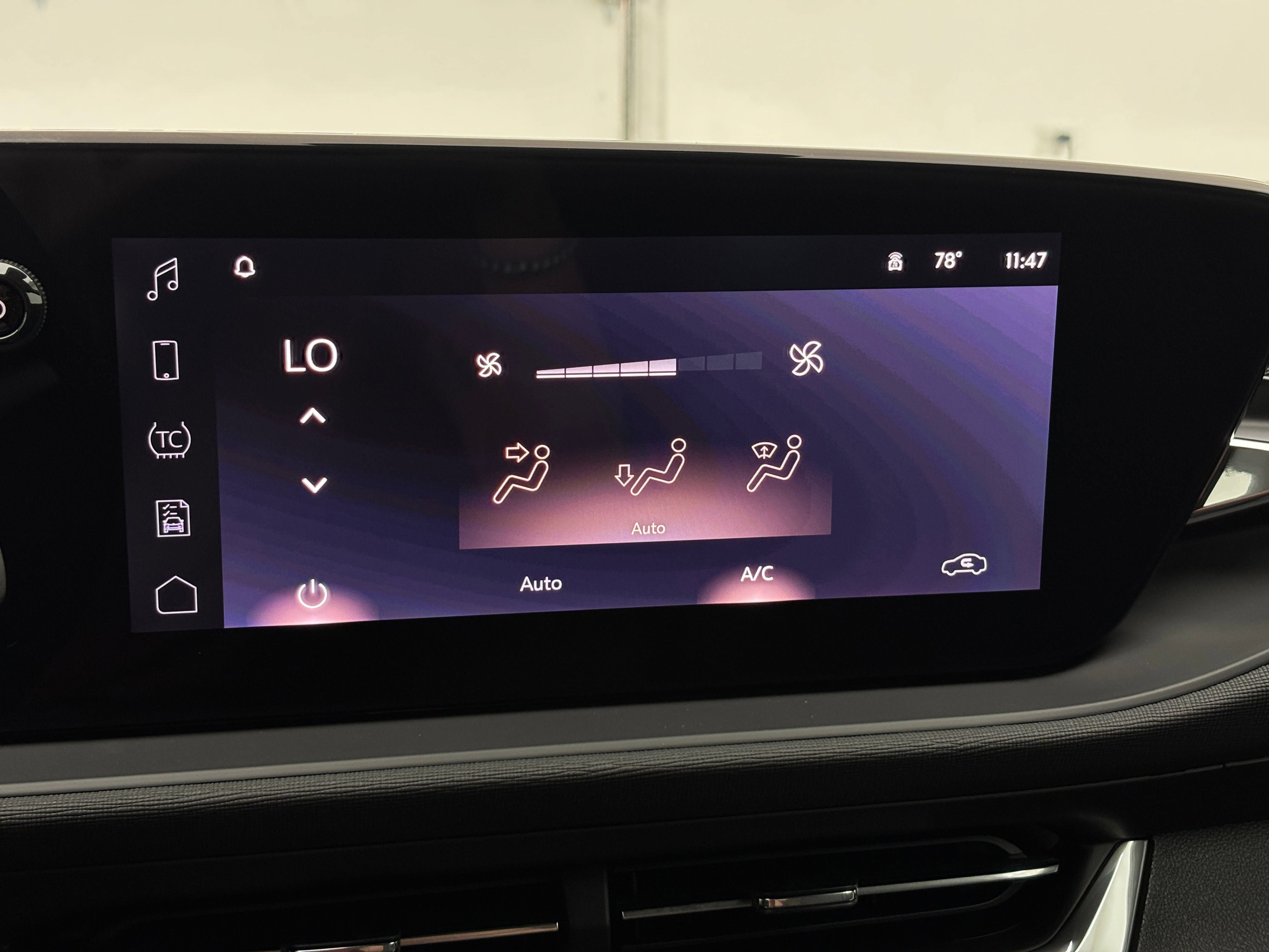 New 2026 Buick Envista Sport Touring w/ Convenience I Package FWD image 24