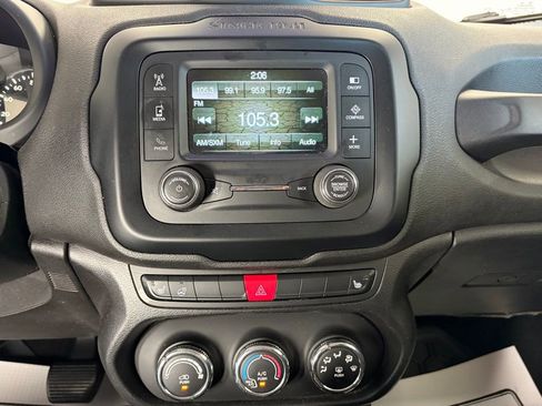 Used 2015 Jeep Renegade Latitude w/ Cold Weather Group II image 12