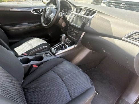 Certified 2019 Nissan Sentra SR image 12