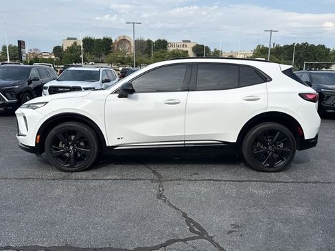 Used 2025 Buick Envision Sport Touring AWD/4WD image 3