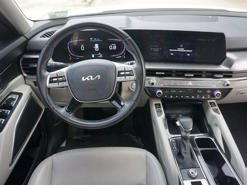 Used 2024 Kia Telluride S w/ S Sunroof Package FWD image 6