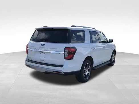 Used 2024 Ford Expedition Limited AWD/4WD image 3