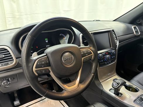 Used 2015 Jeep Grand Cherokee Limited w/ Trailer Tow Group IV image 27