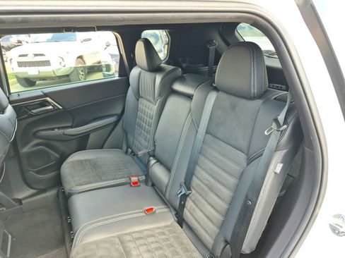 Used 2022 Mitsubishi Outlander SE AWD/4WD image 21