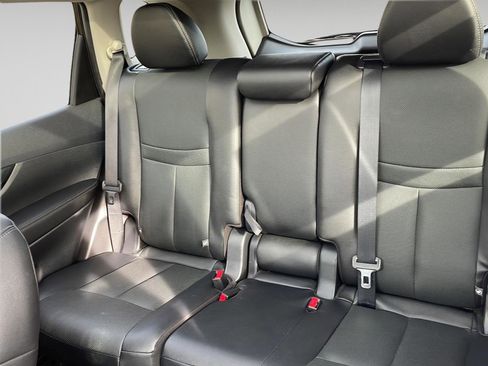 Used 2016 Nissan Rogue SL w/ SL Premium Package image 22