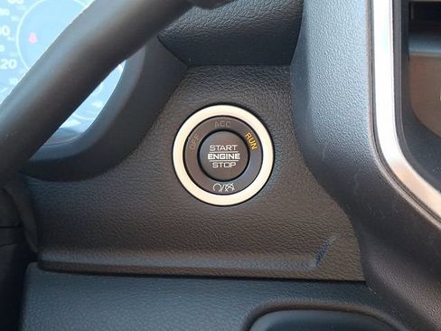 Used 2024 RAM 2500 Big Horn AWD/4WD image 22