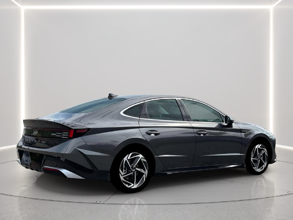 New 2026 Hyundai Sonata SEL FWD image 8
